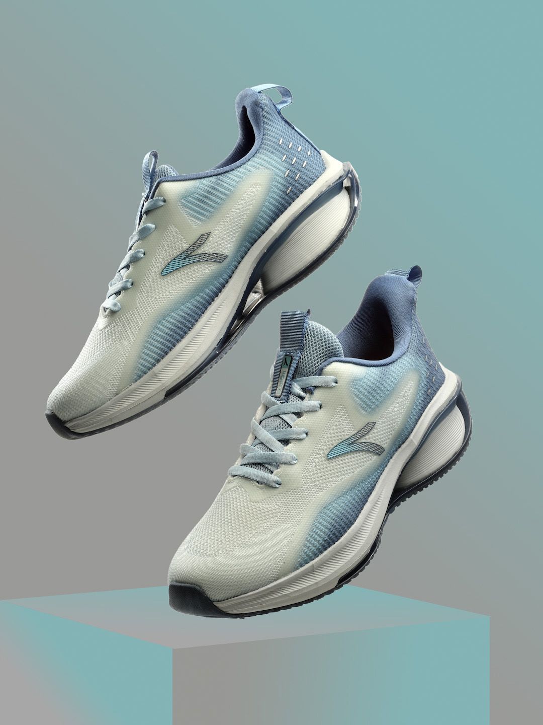 Action Men Mesh Running Non-Marking Shoes