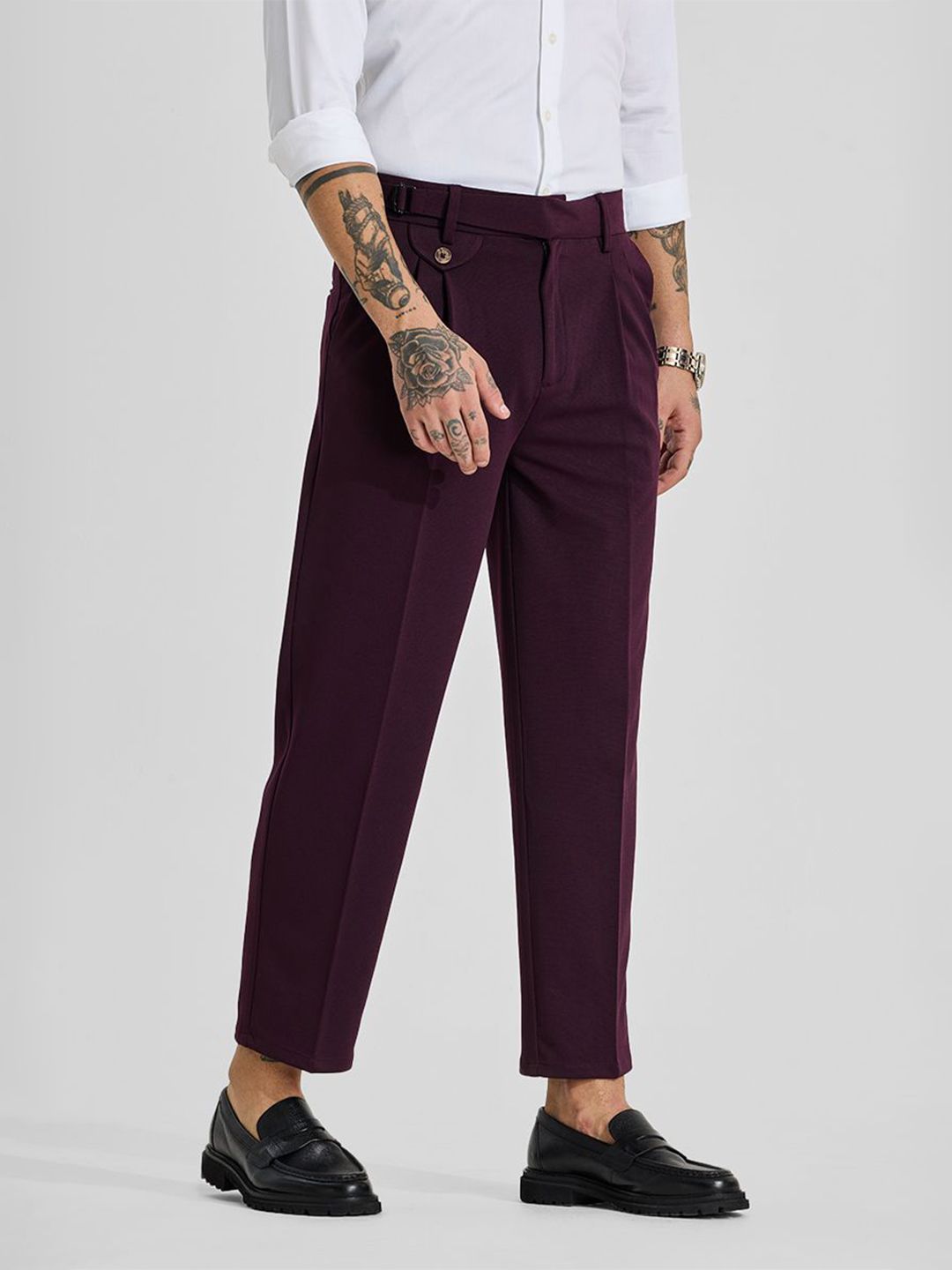 Snitch Men Burgundy Mid-Rise Regular Fit Trouser deal from myntra