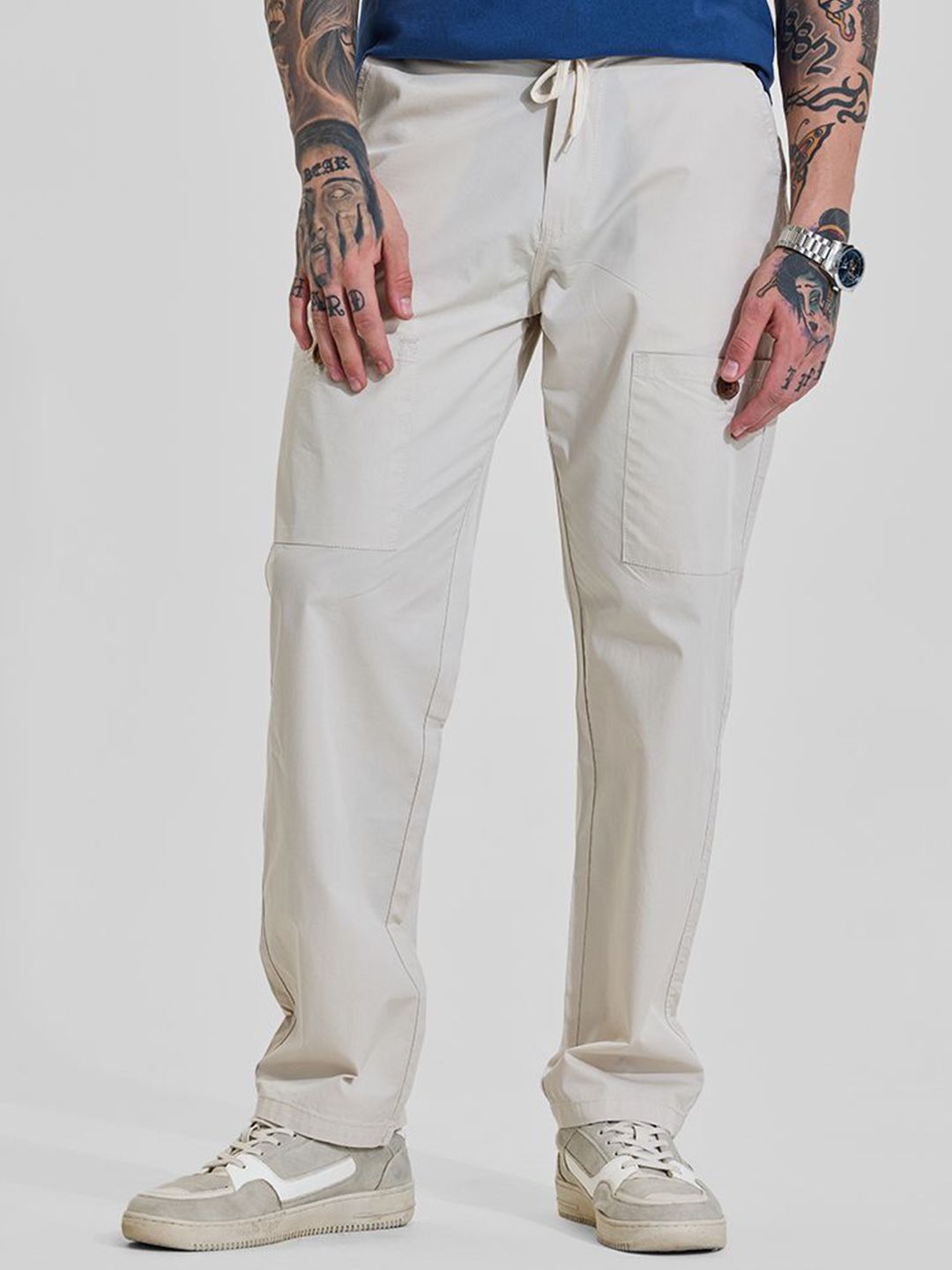 Men Light Beige Mid-Rise Relaxed Fit Trouser Offers & Cashback
