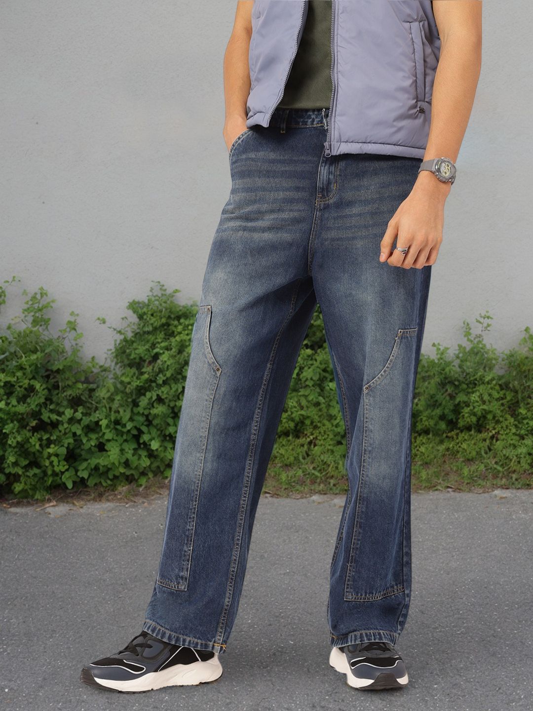 Kook N Keech Men Panelled Straight Fit Jeans deal from myntra
