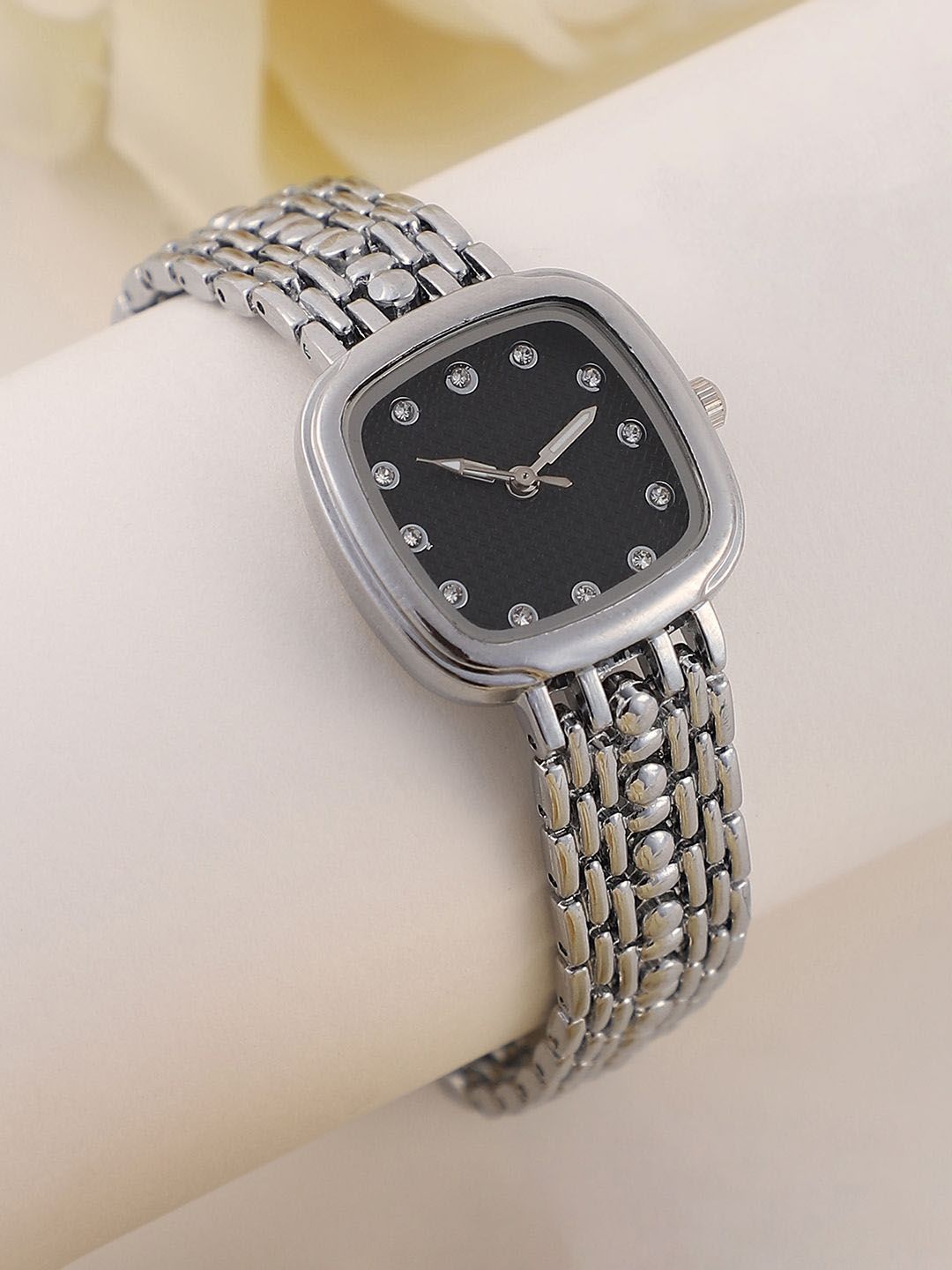HAUTE SAUCE   Women Embellished Dial & Stainless Steel Bracelet Style Straps Analogue Watch