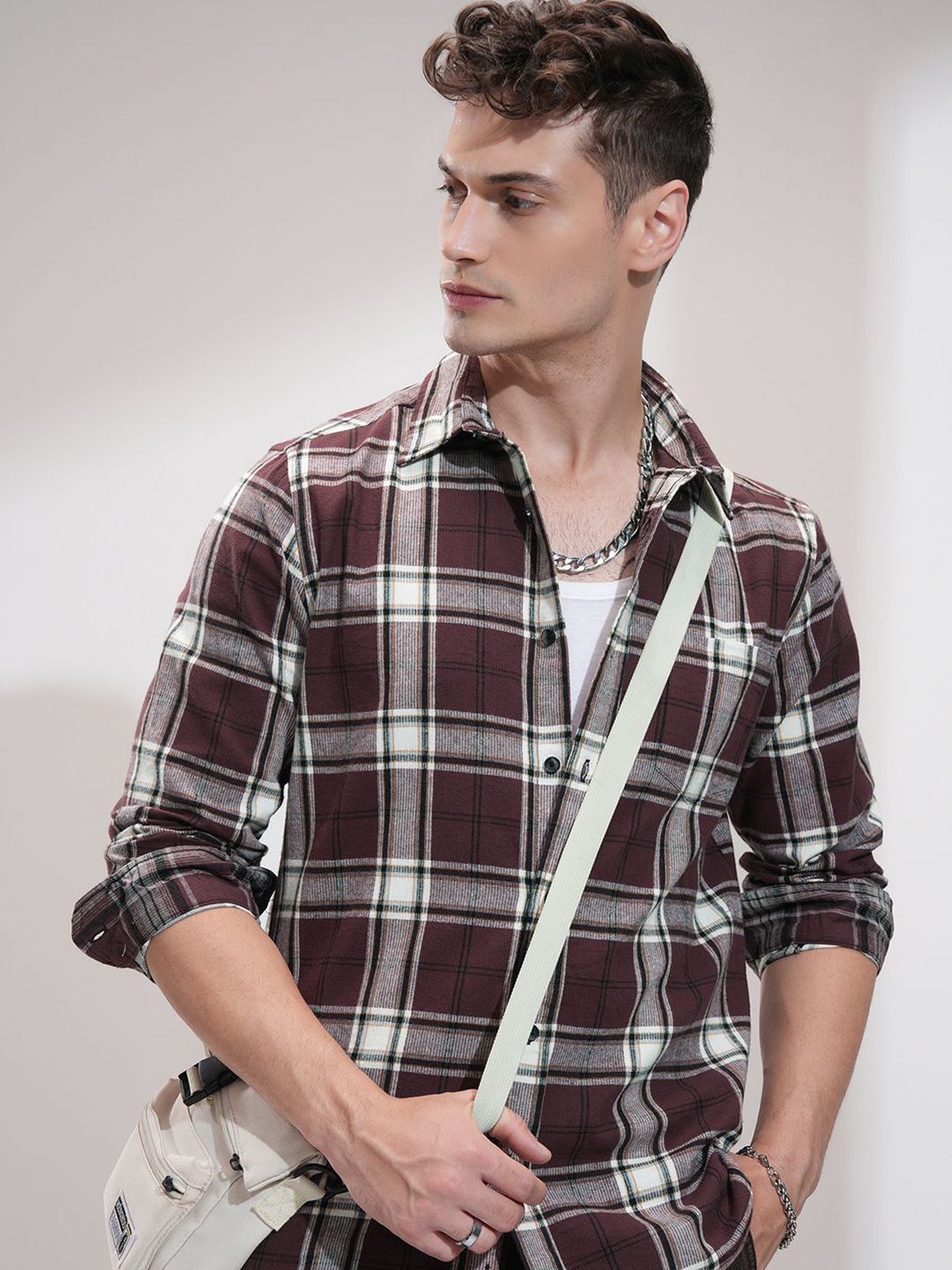 HIGHLANDER Men Opaque Checked Casual Relaxed Fit Shirt