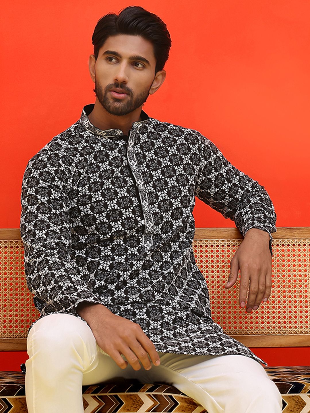 Jompers Floral Embroidered Mandarin Collar Sequinned Straight Kurta