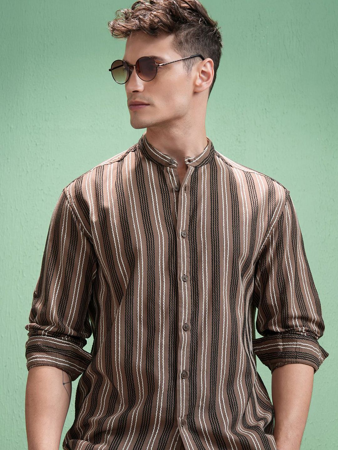 HIGHLANDER Men Opaque Striped Casual Relaxed Fit Shirt