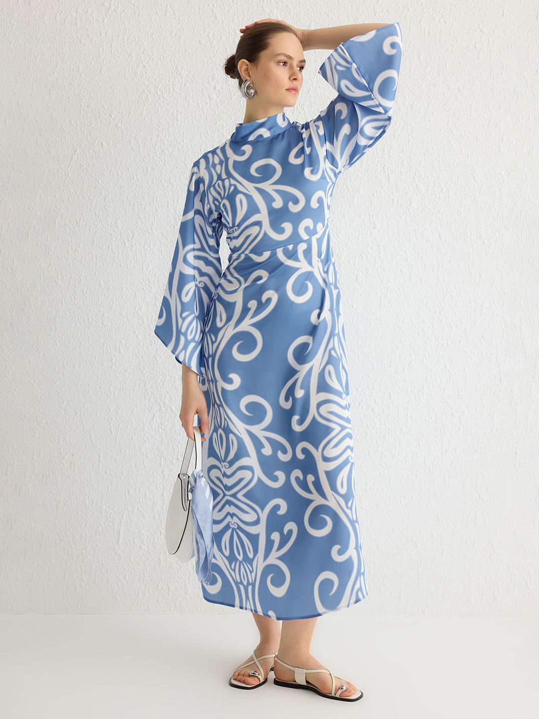 Trendyol Print Flared Sleeve A-Line Midi Dress