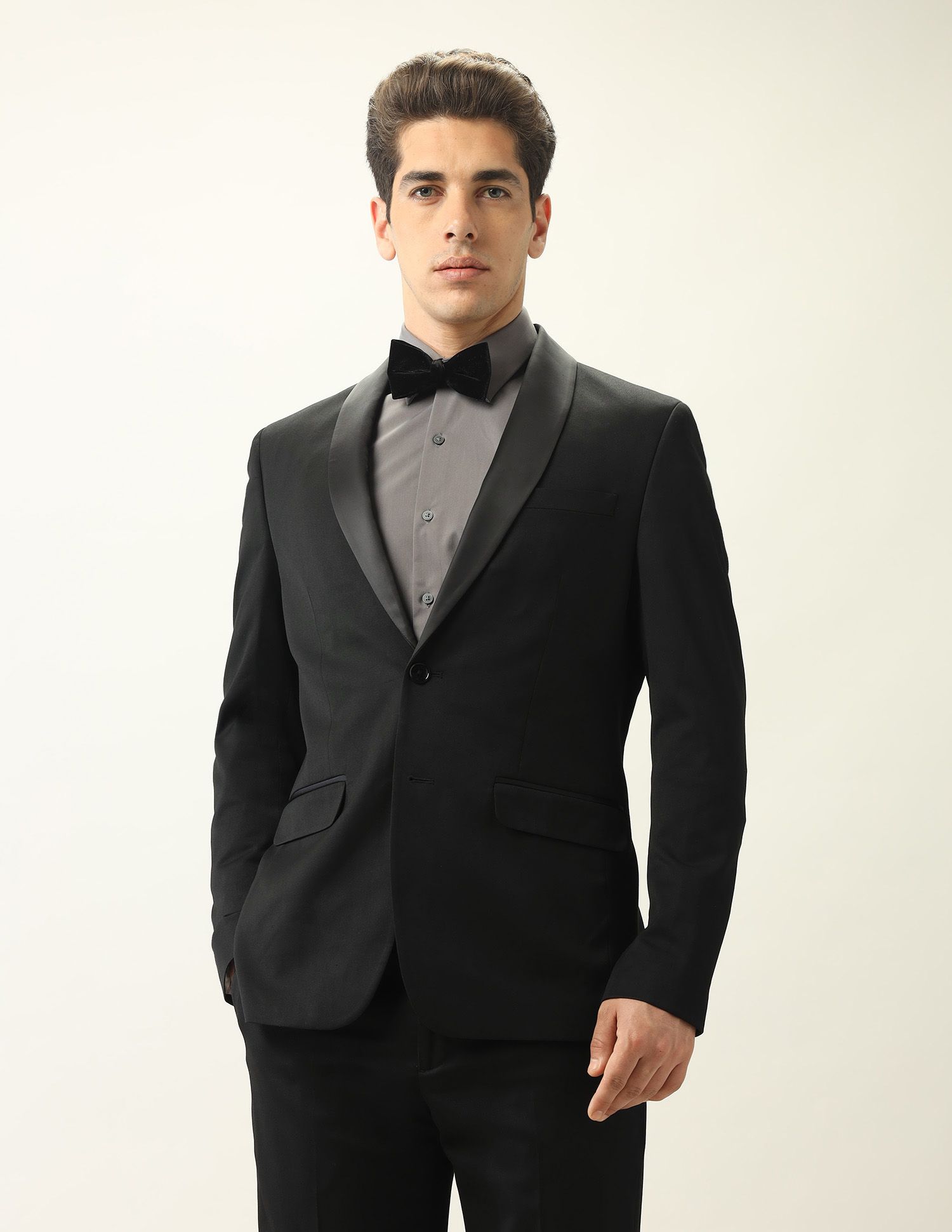 Arrow Slim-Fit Single-Breasted Three-Piece Suit