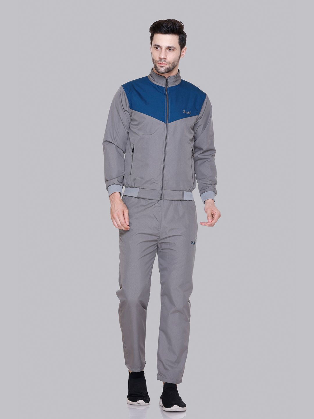 Deefab's Color-Blocked Zipper Tracksuit
