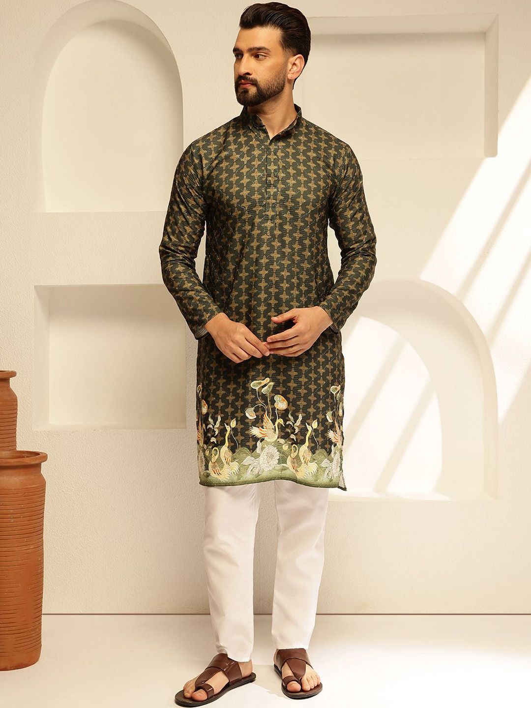 SOJANYA Floral Embroidered Sequinned Mandarin Collar Cotton Straight Kurta