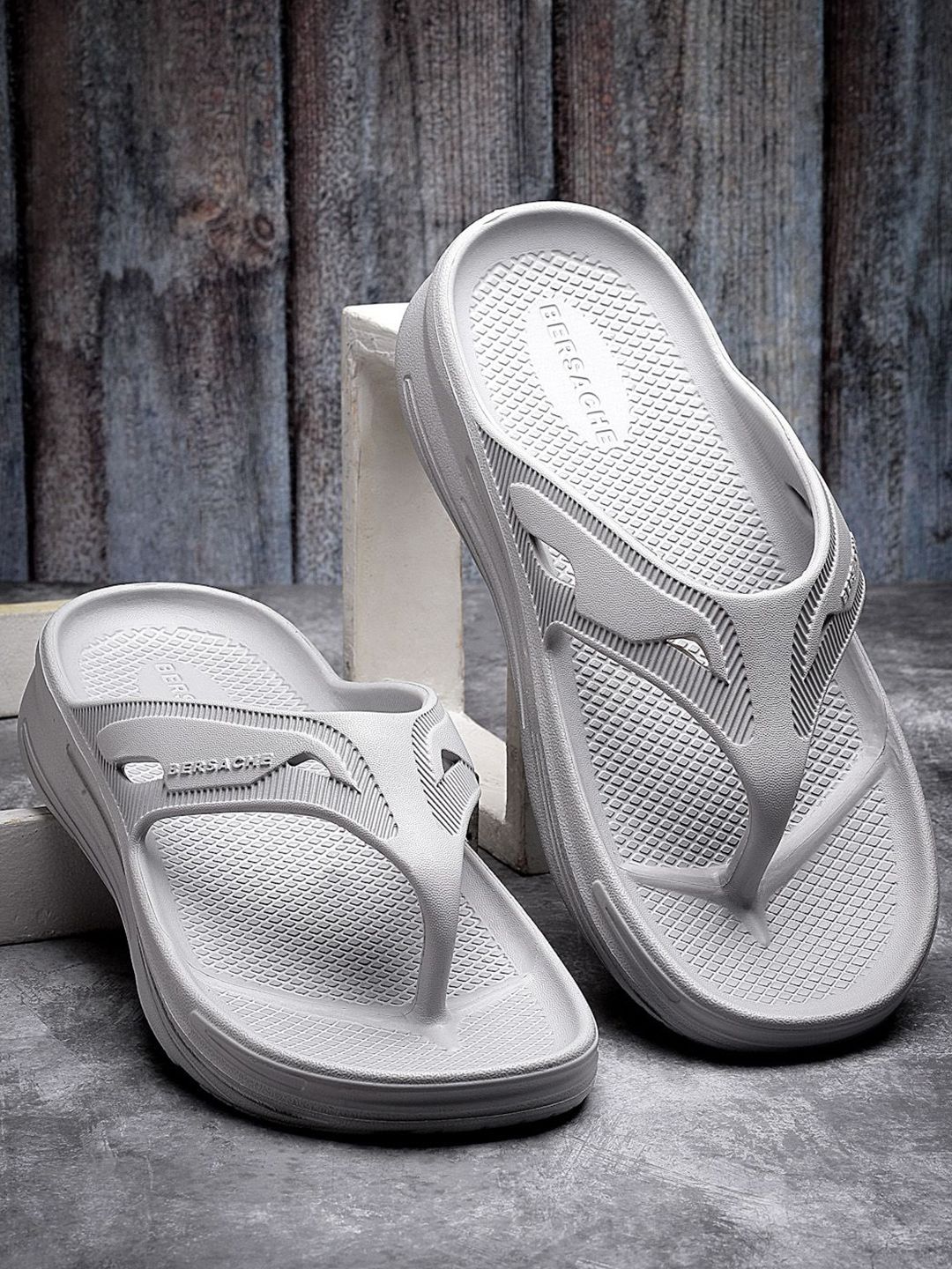 BERSACHE Men Clogs