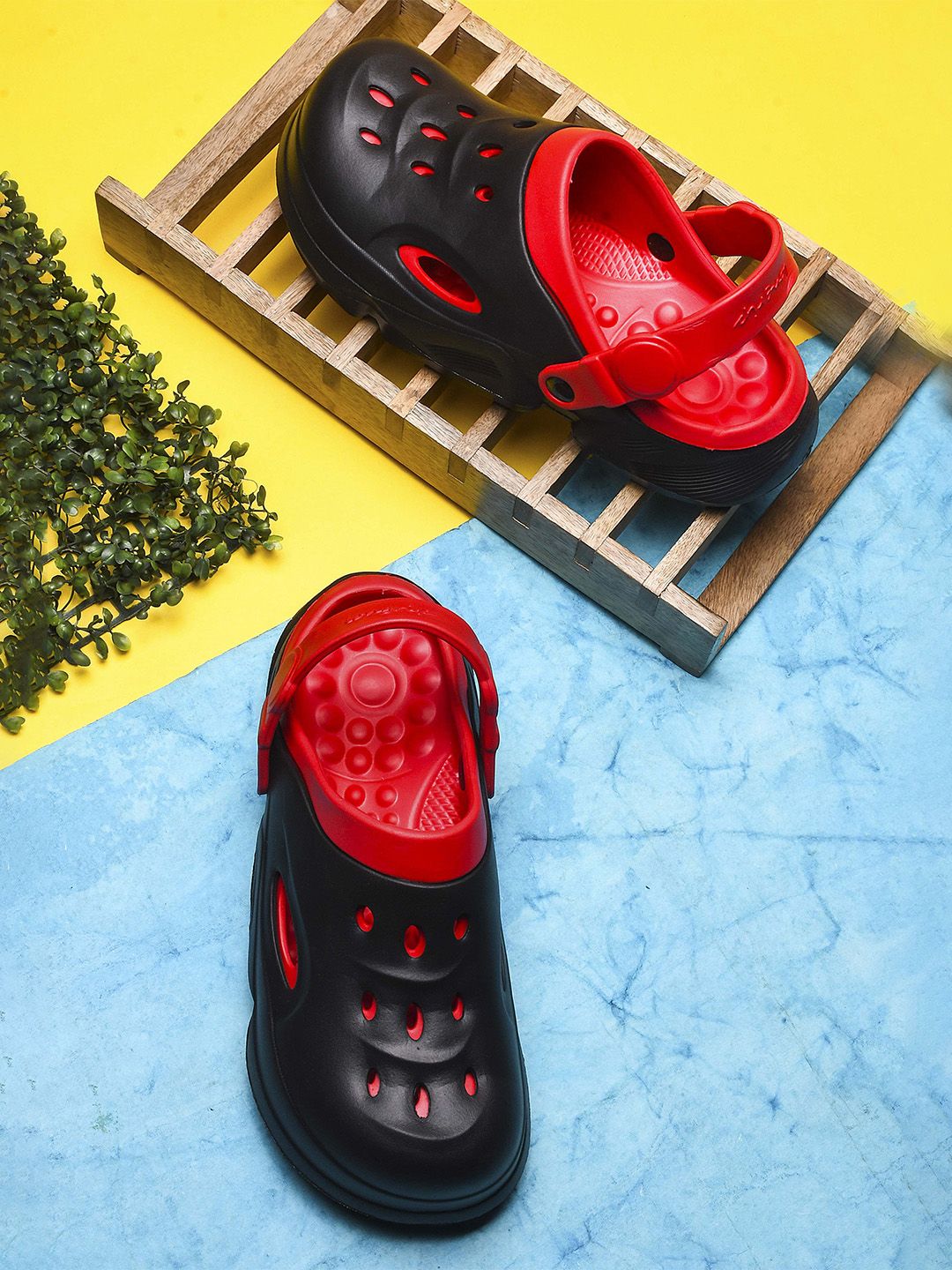 BERSACHE Men Clogs