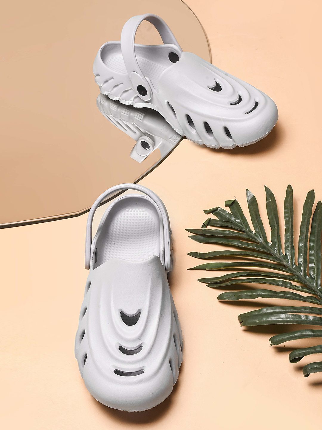 BERSACHE Men Clogs