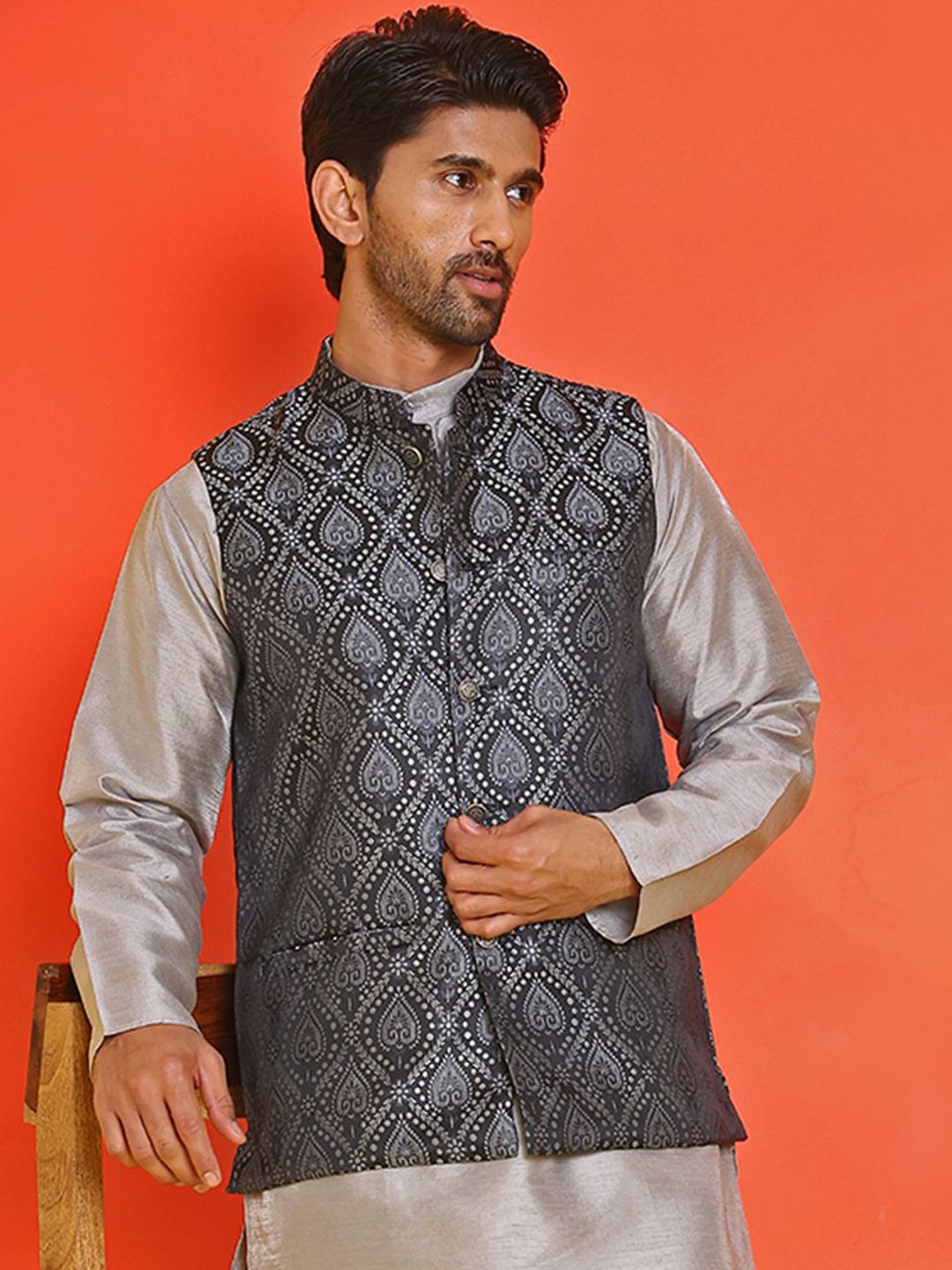 Jompers Woven design Mandarin Collar Nehrujacket