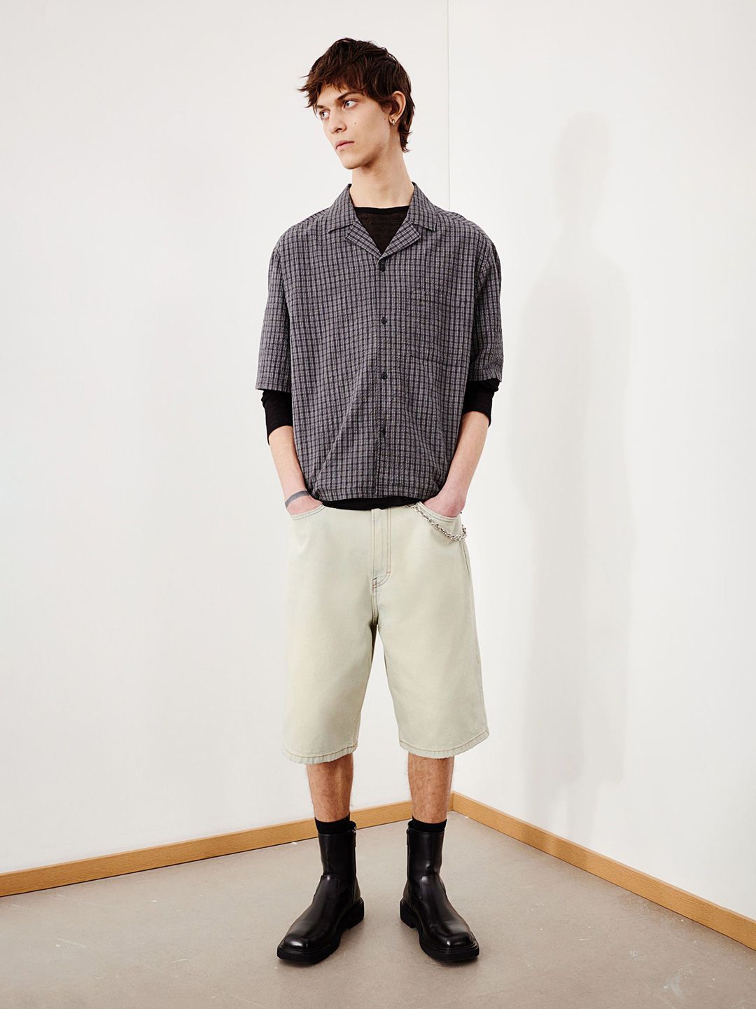 H&M Loose Fit Seersucker Resort Shirt deal from myntra