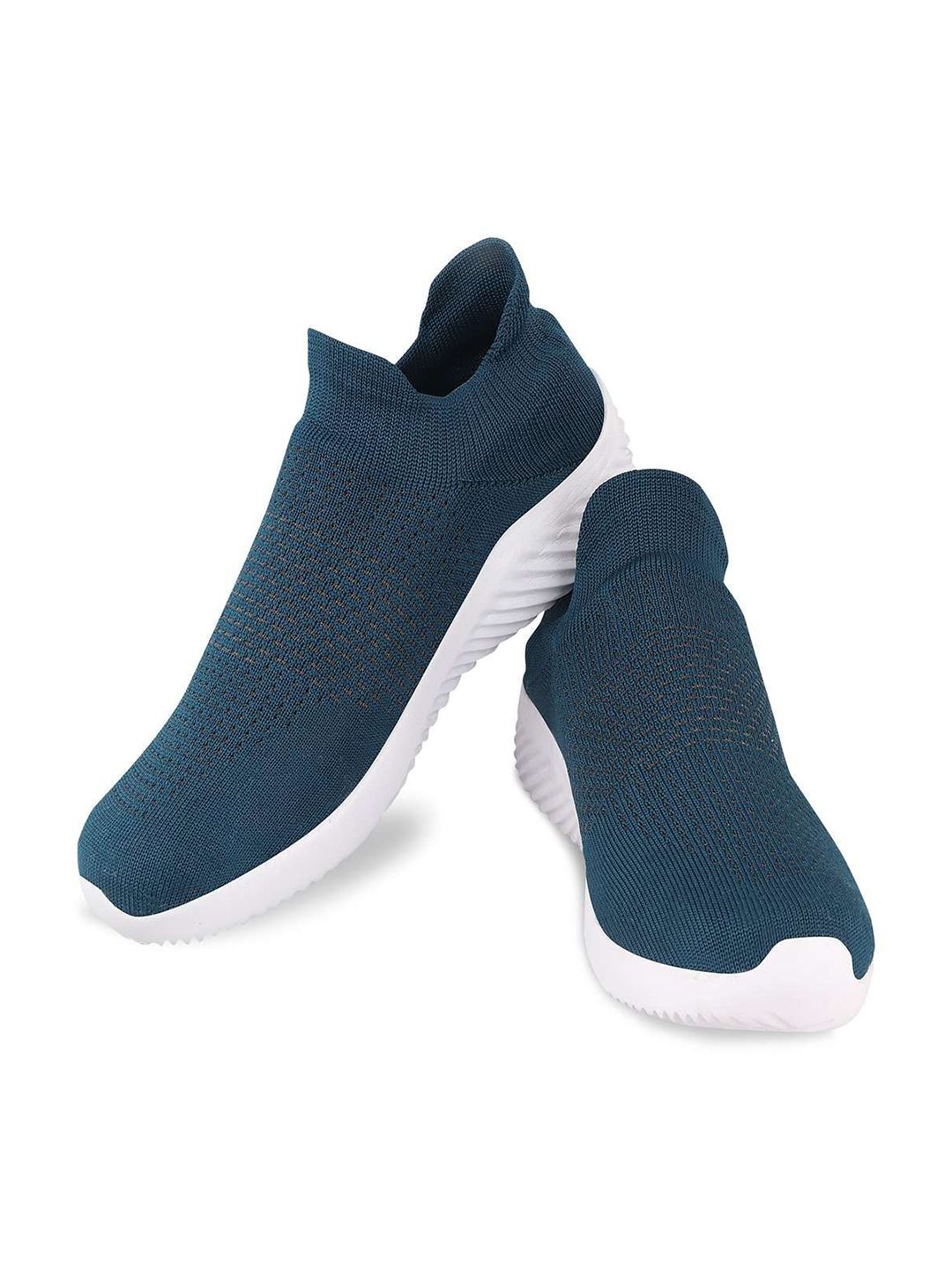 Blacktown Men Mesh Walking Non-Marking Shoes deal from myntra