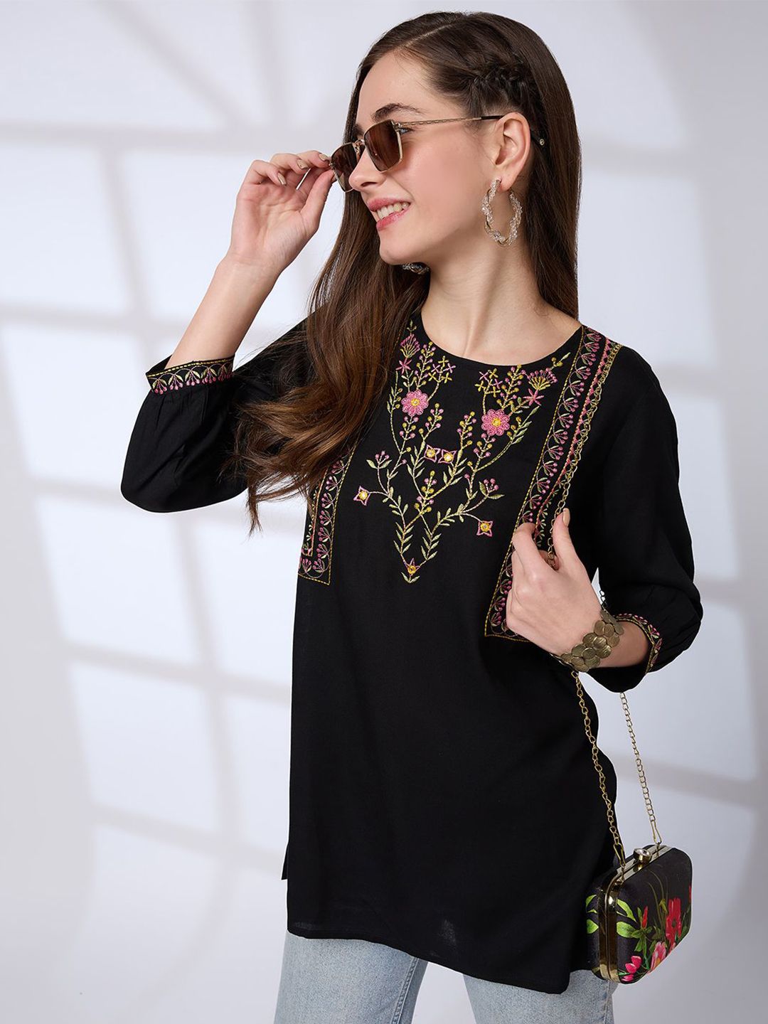 Globus Floral Embroidered Yoke Fusion Tunic