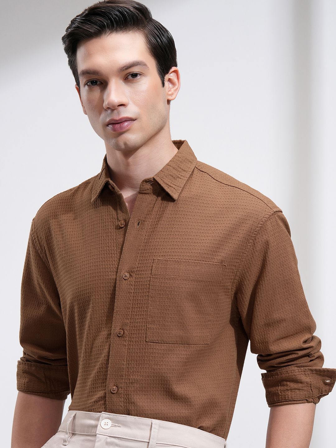 HIGHLANDER Men Relaxed Fit Spread Collar Textured Cotton Casual Shirt