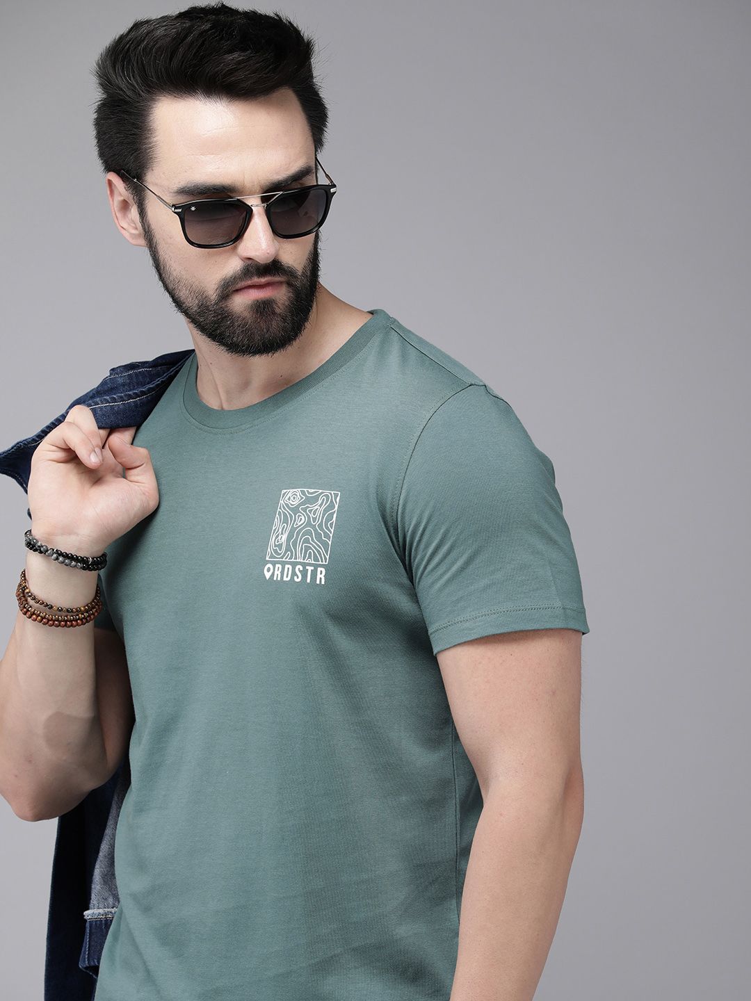 The Roadster Lifestyle Co. Men Solid Pure Cotton T-shirt With Print Detailing On Chest