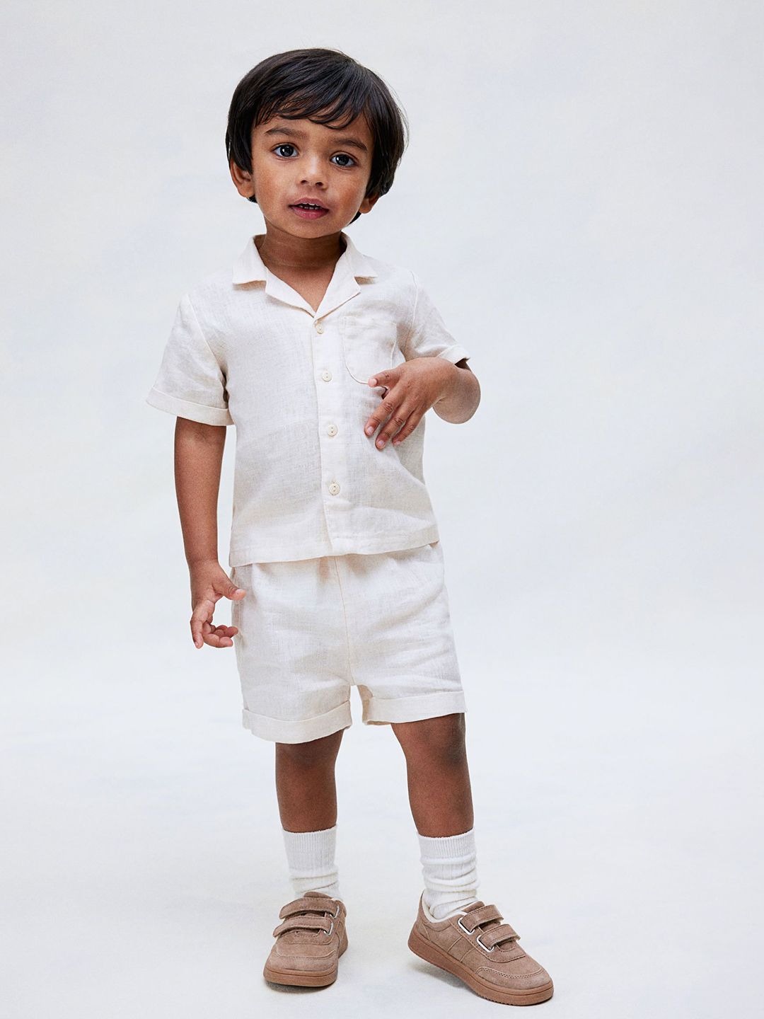 H&M 2-Piece Linen Set deal from myntra
