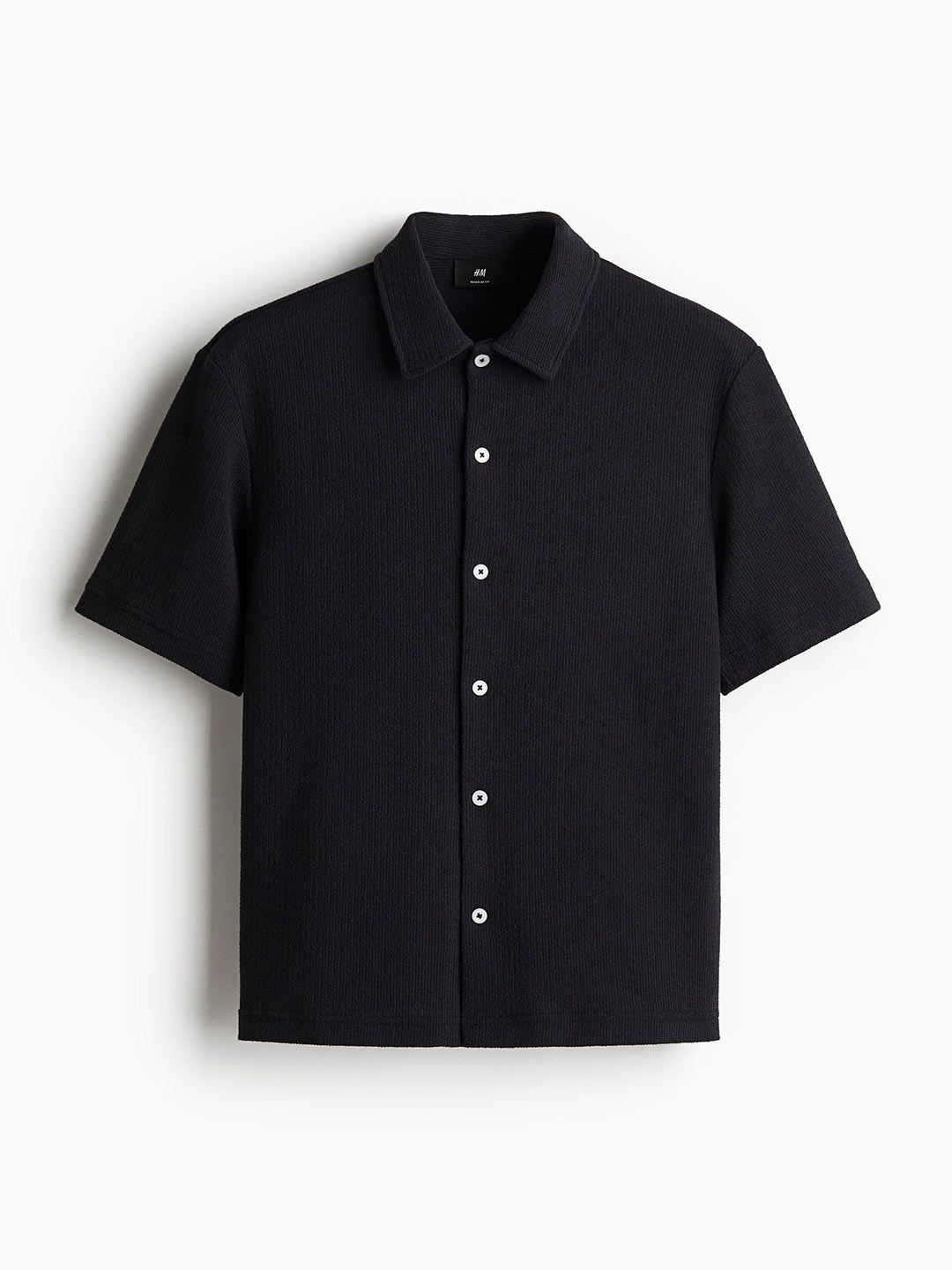H&M Regular Fit Short-Sleeved Jersey Shirt deal from myntra