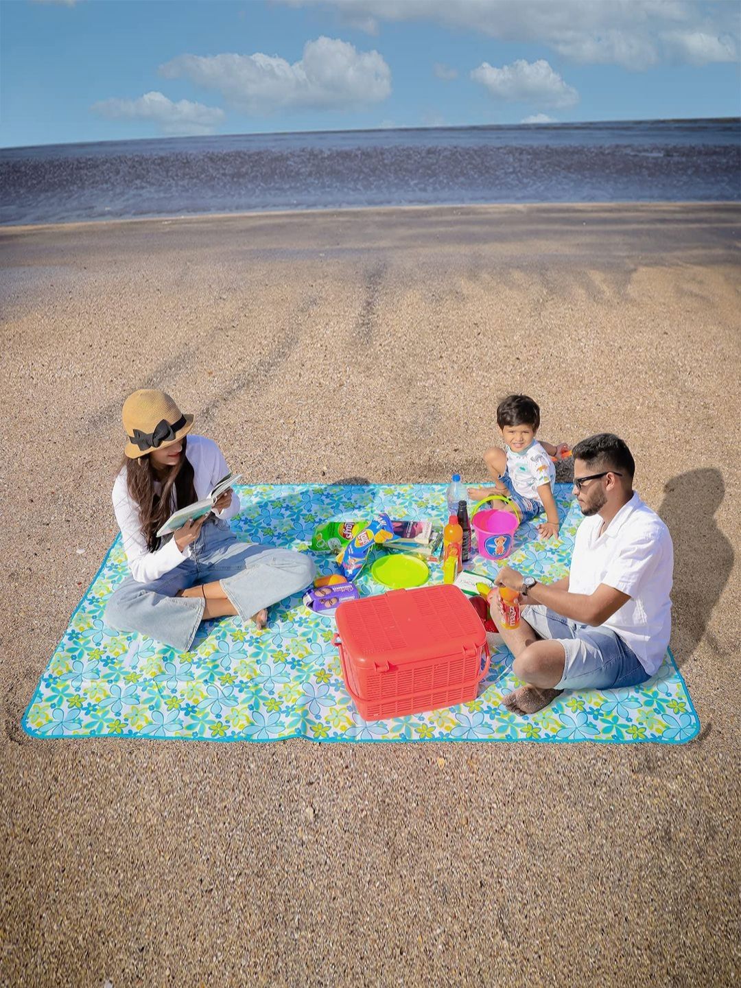 HOKIPO Blue & White Floral Printed Large Waterproof Sand Proof Picnic Blanket Mat