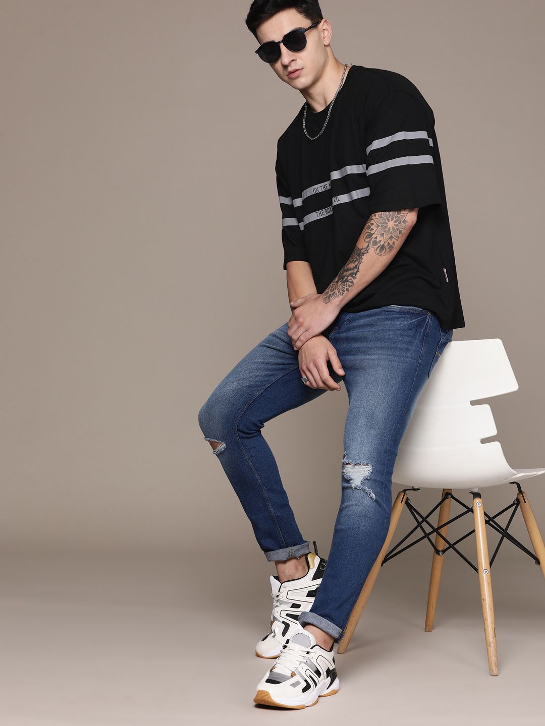 The Roadster Lifestyle Co. Oversized Fit Striped Drop-Shoulder Sleeves Pure Cotton T-shirt