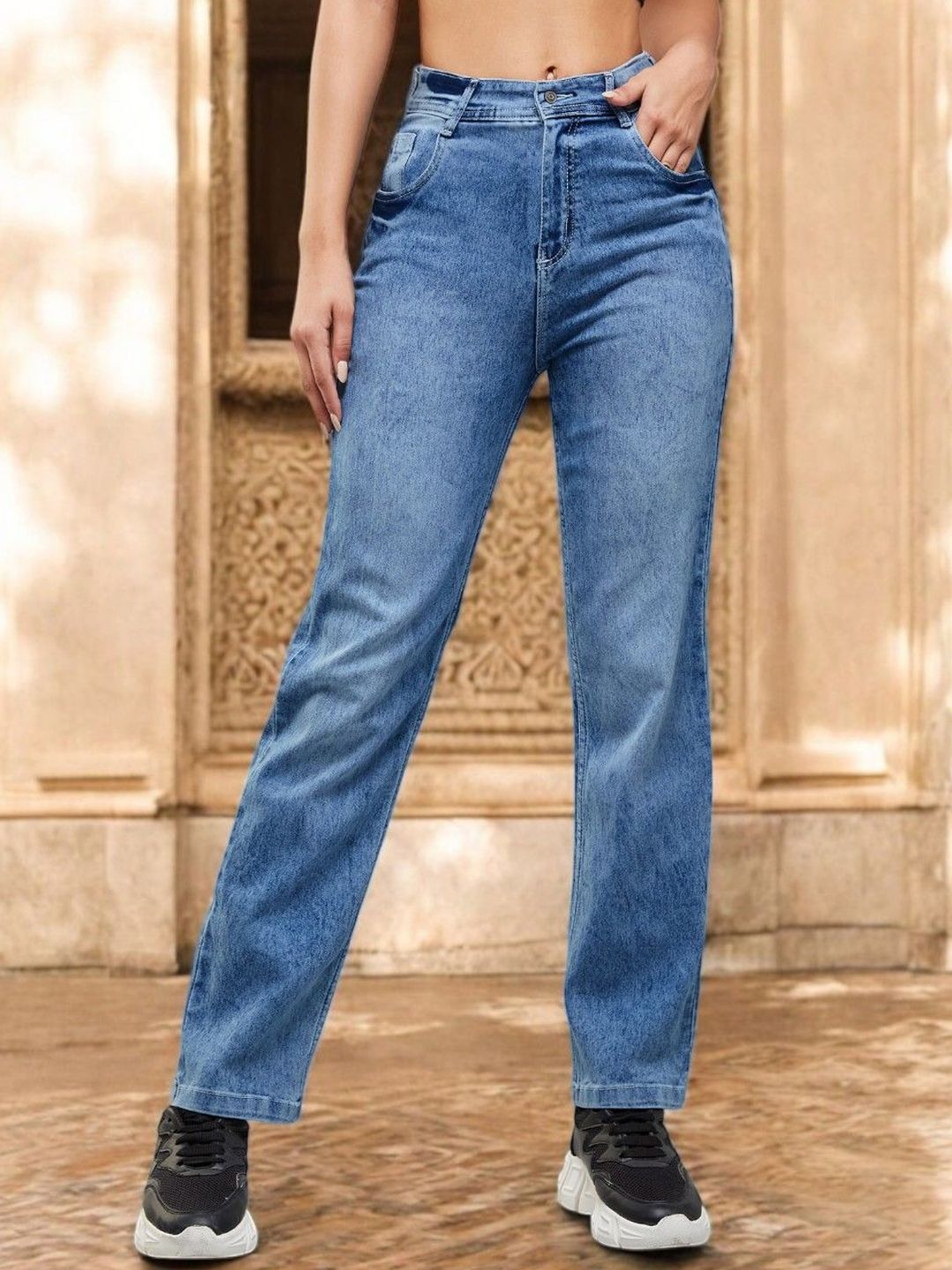 DOLCE CRUDO Women High-Rise Low Distress Light Fade Stretchable Jeans