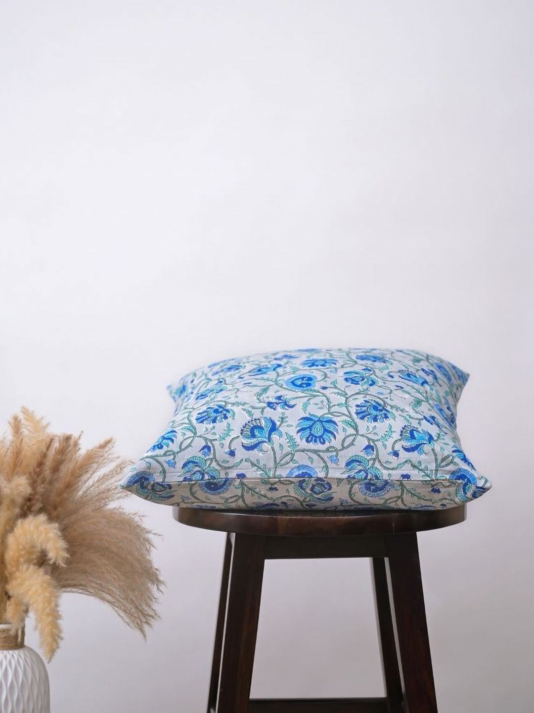 Block N Style White Floral Polyester Silk Washable Square Cushion Cover -16x16In