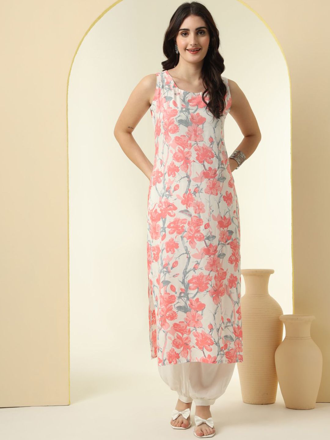 KALINI Floral Printed Round Neck Straight Kurta