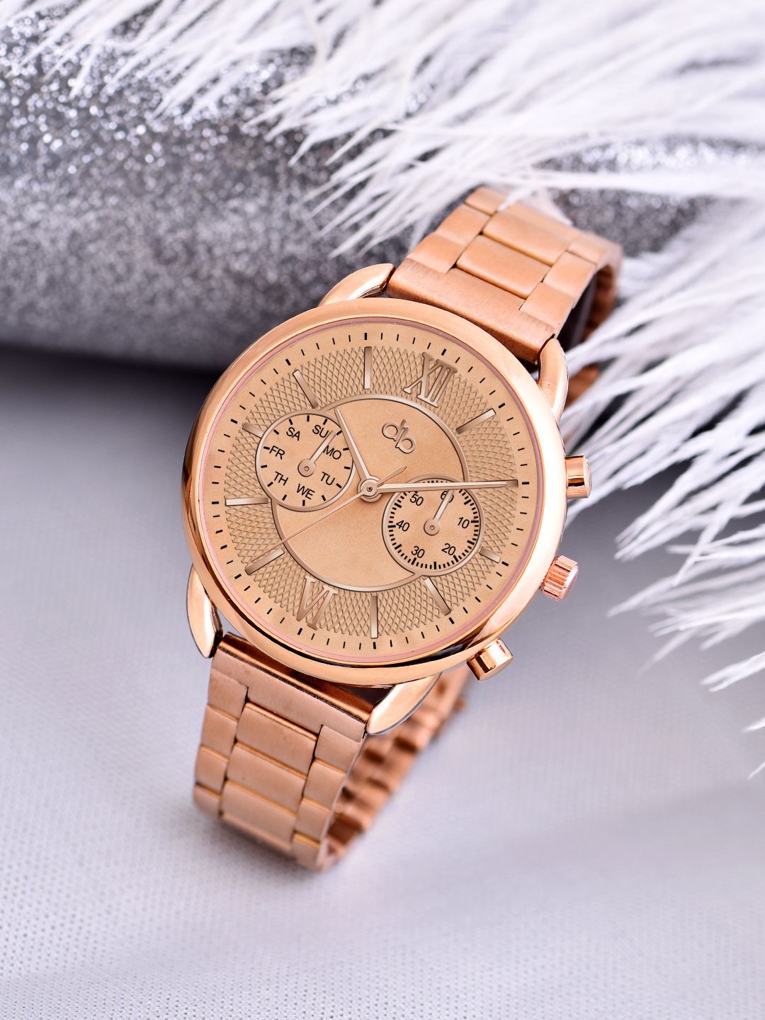 DressBerry Women Dial & Stainless Steel Bracelet Style Straps Analogue Watch HOBDB-273-RG
