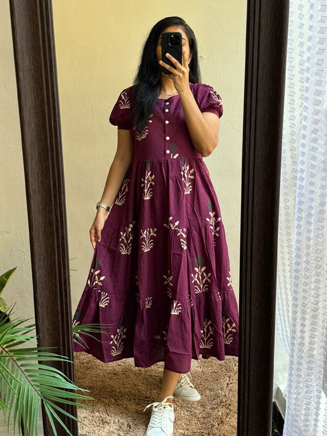 Light Daisy Floral Printed Fit & Flare Midi Dress