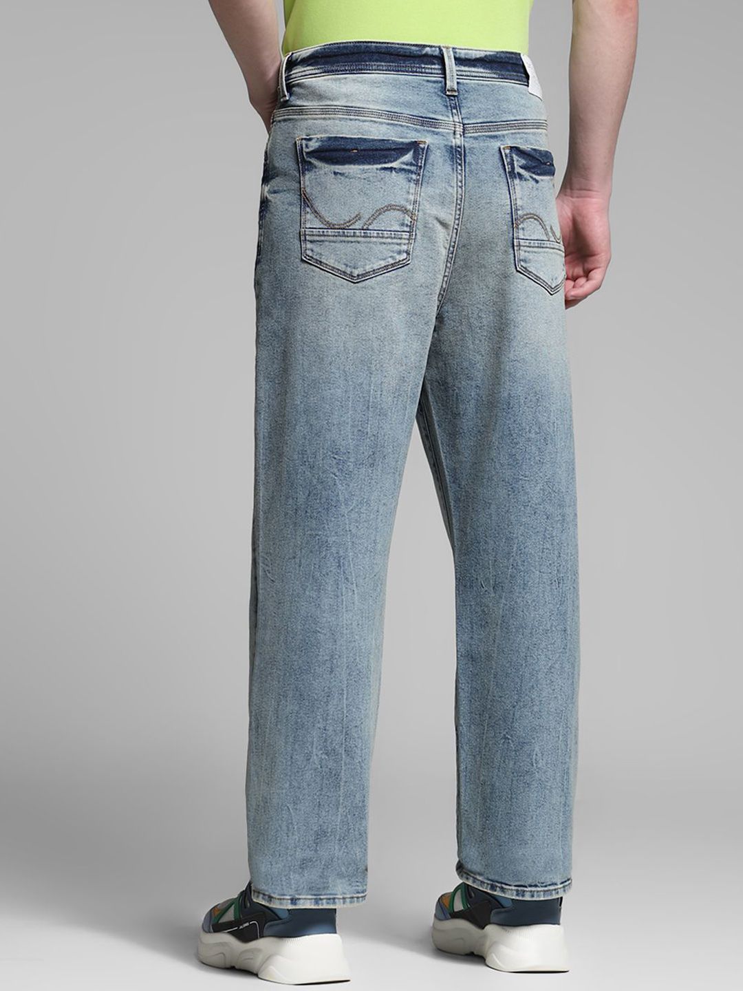 Wide Leg High-Rise Mildly Distressed Light Fade Stretchable Jeans