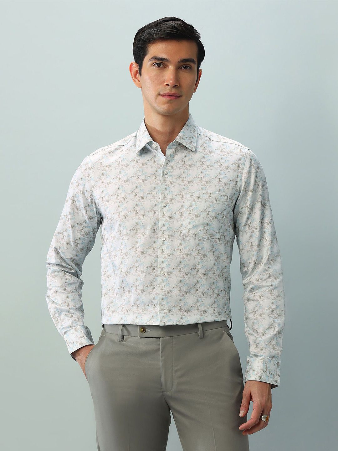 Arrow Men Slim Fit Floral Opaque Printed Casual Shirt