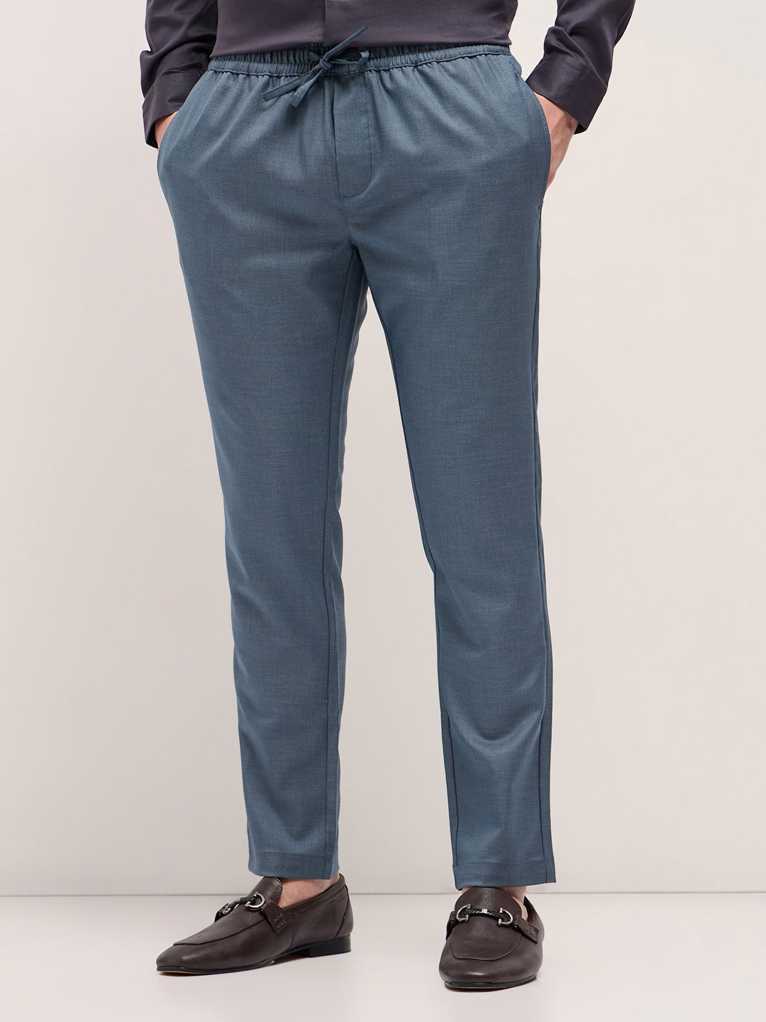 THE BEAR HOUSE Men Wrinkle Free Pleated Solid Slim Fit Formal Trouser