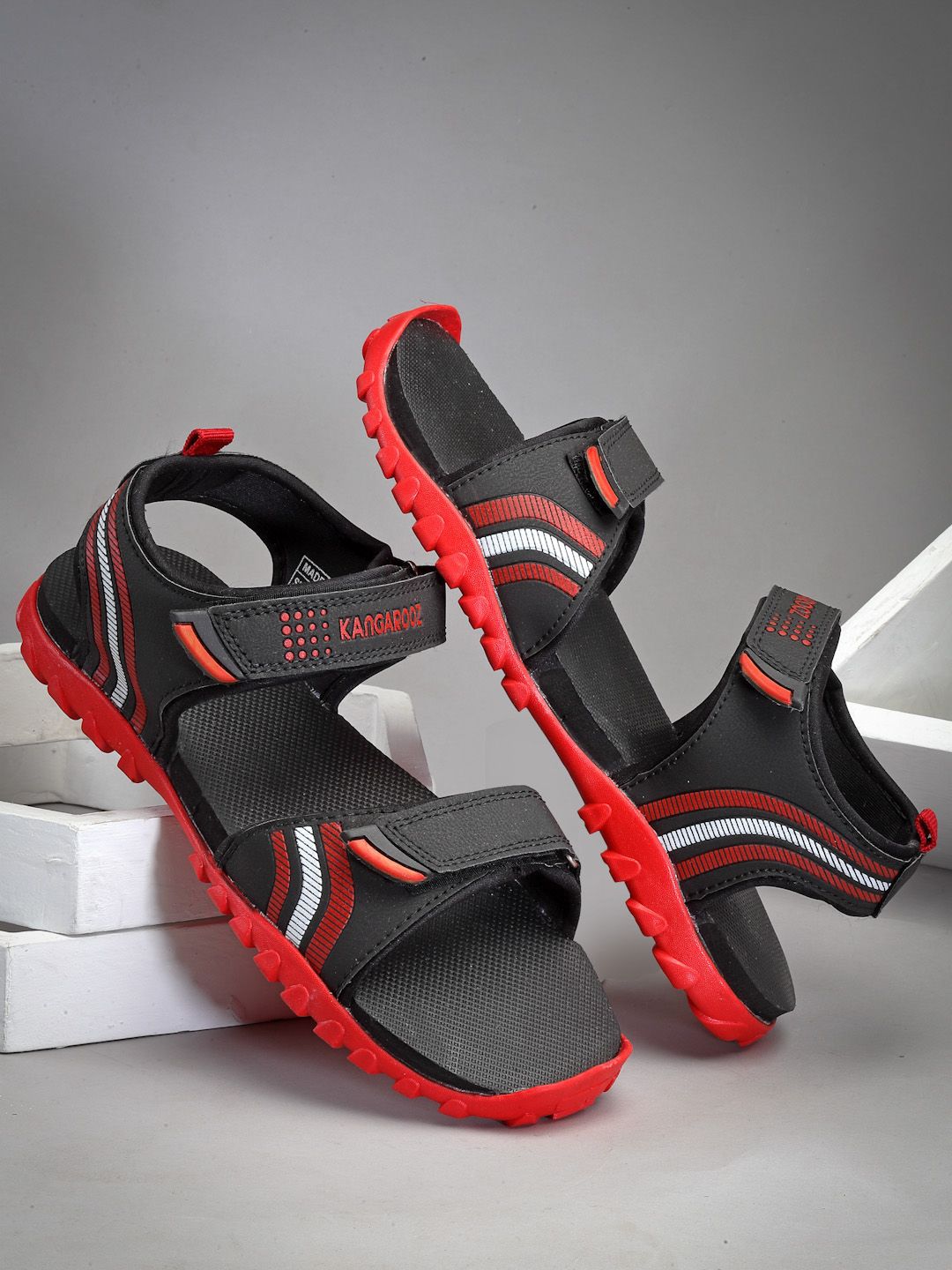 KANGAROOZ Men Comfort Sandals