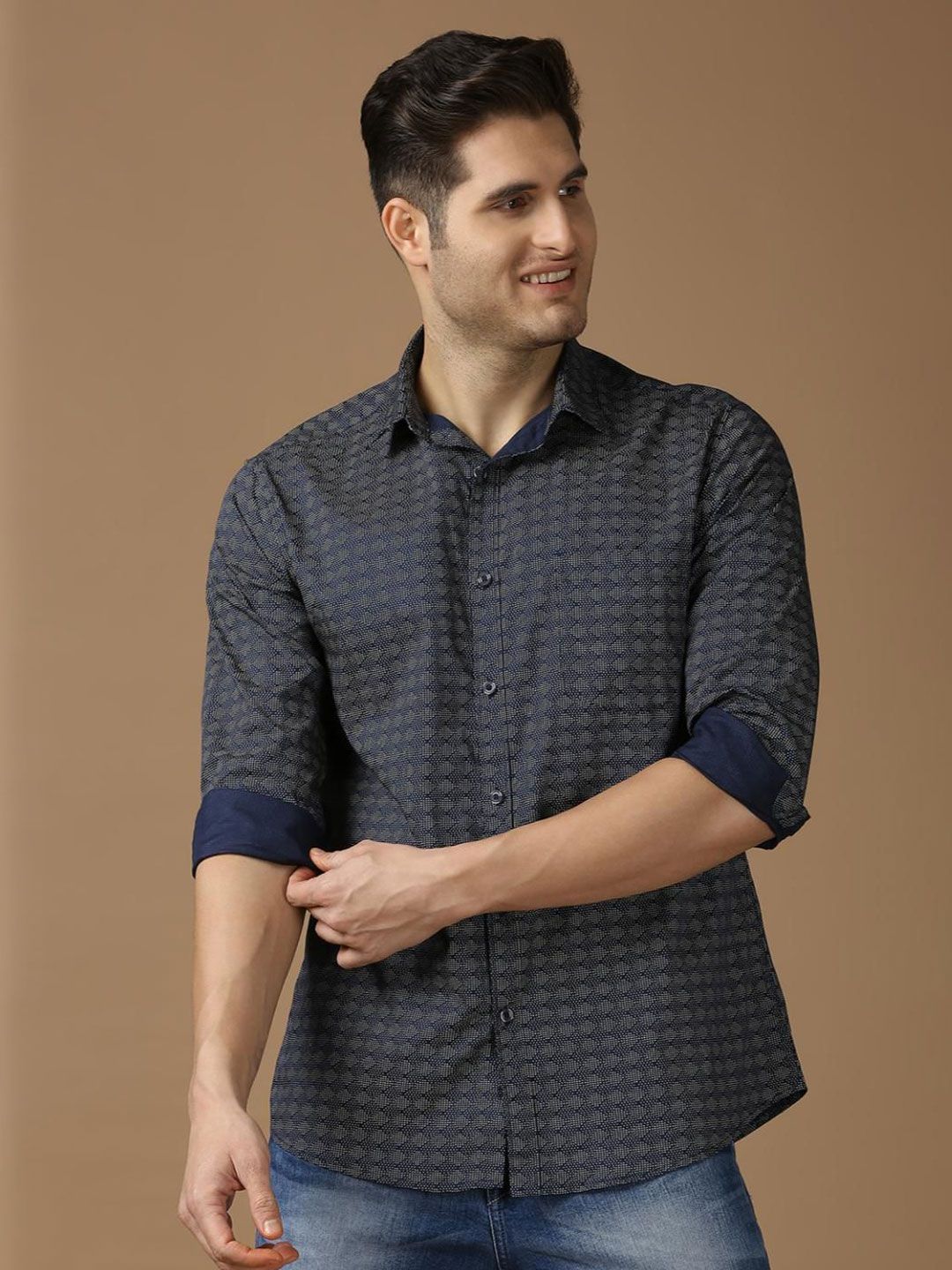 SNX Men Spread Collar Geometric Printed Cotton Casual Shirt