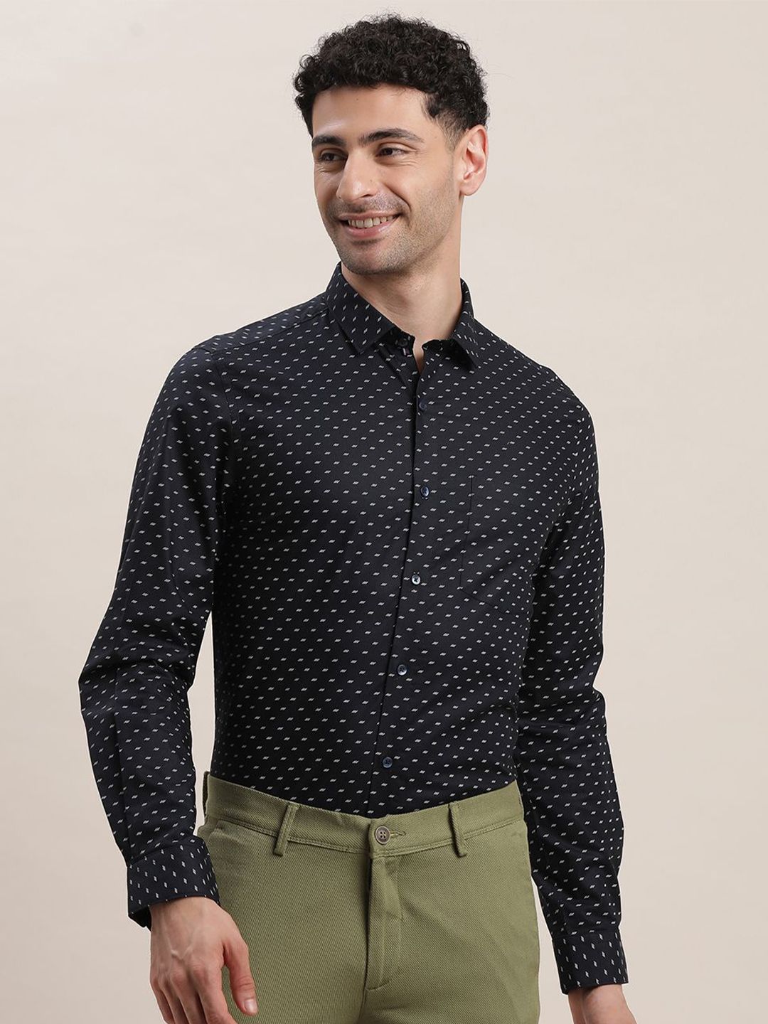 Turtle Men Standard Slim Fit Spread Collar Micro Ditsy Printed Cotton Formal Shirt