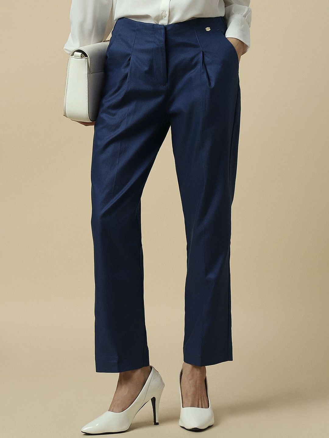 Allen Solly Woman Regular Fit Pleated Trouser