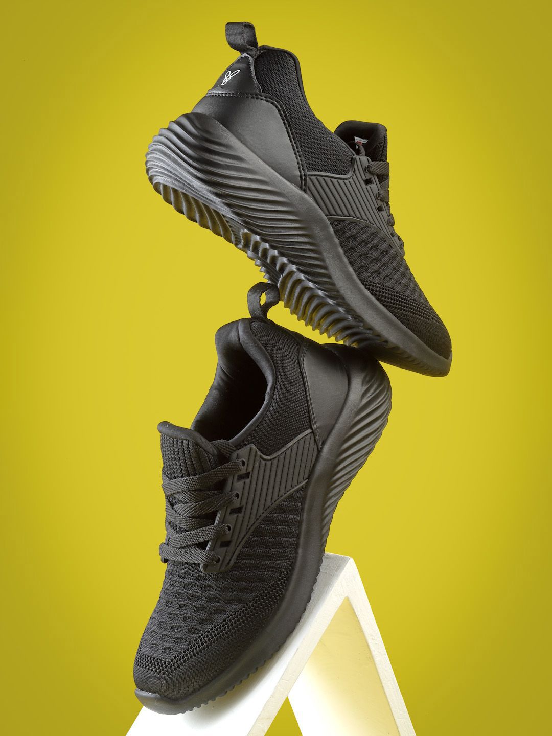 KANGAROOZ Men Mesh Running Non-Marking Shoes