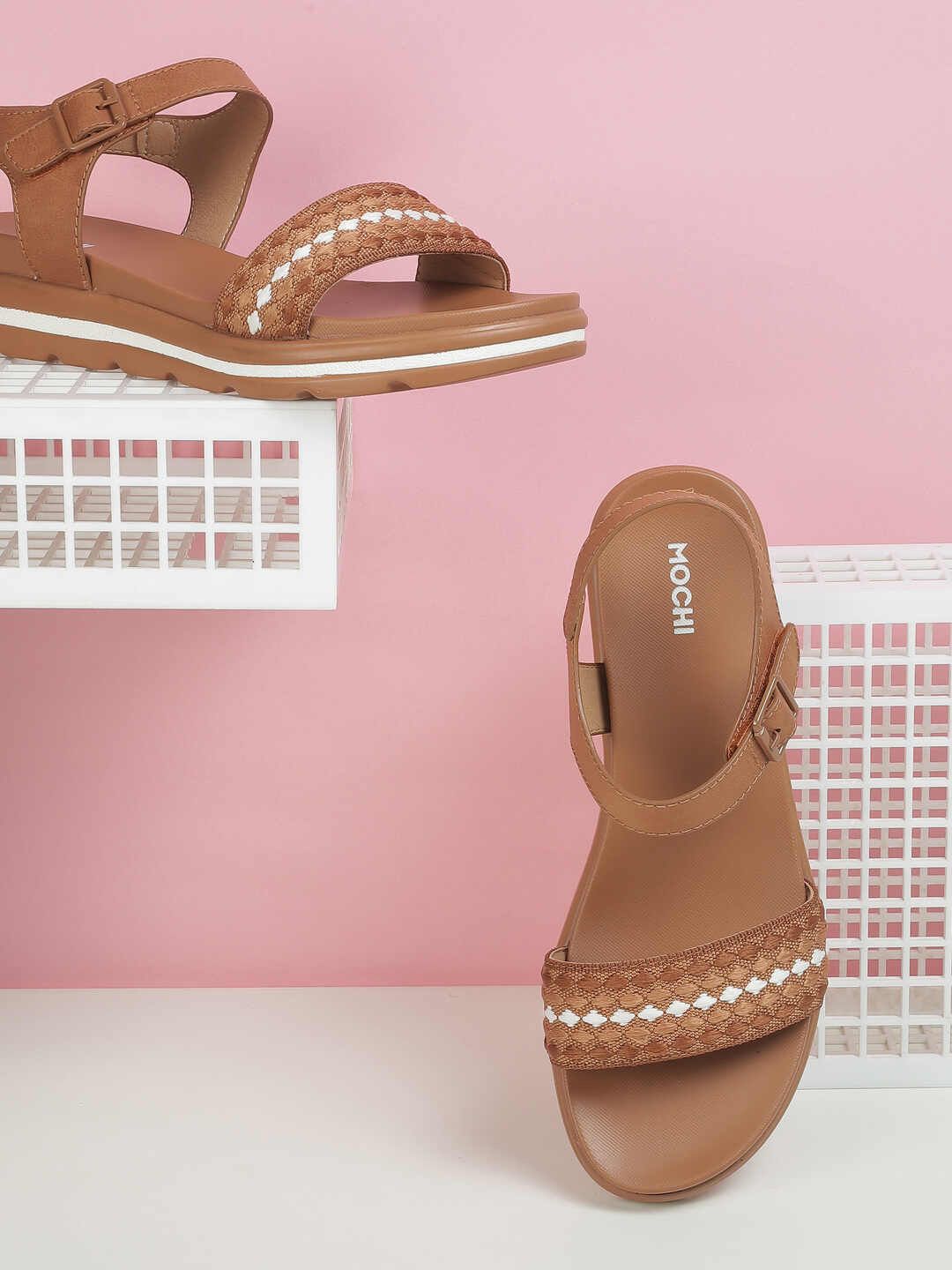 Mochi Mochi Textured Block Sandals