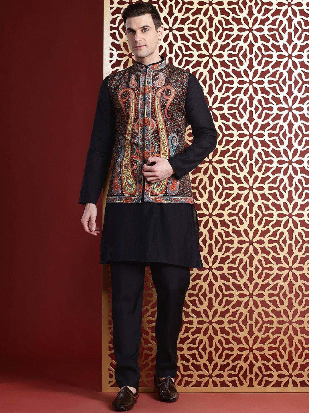 MANQ Ethnic Motifs Printed Nehru Jacket