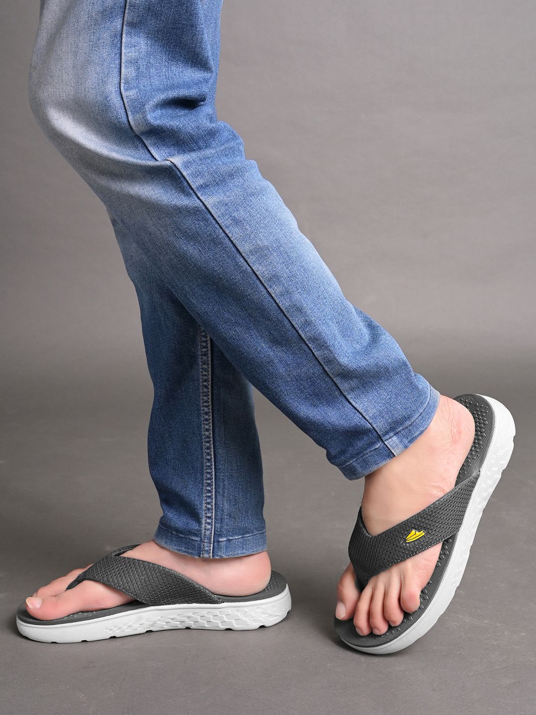 ONSOLE Men Slip-On Flip Flops