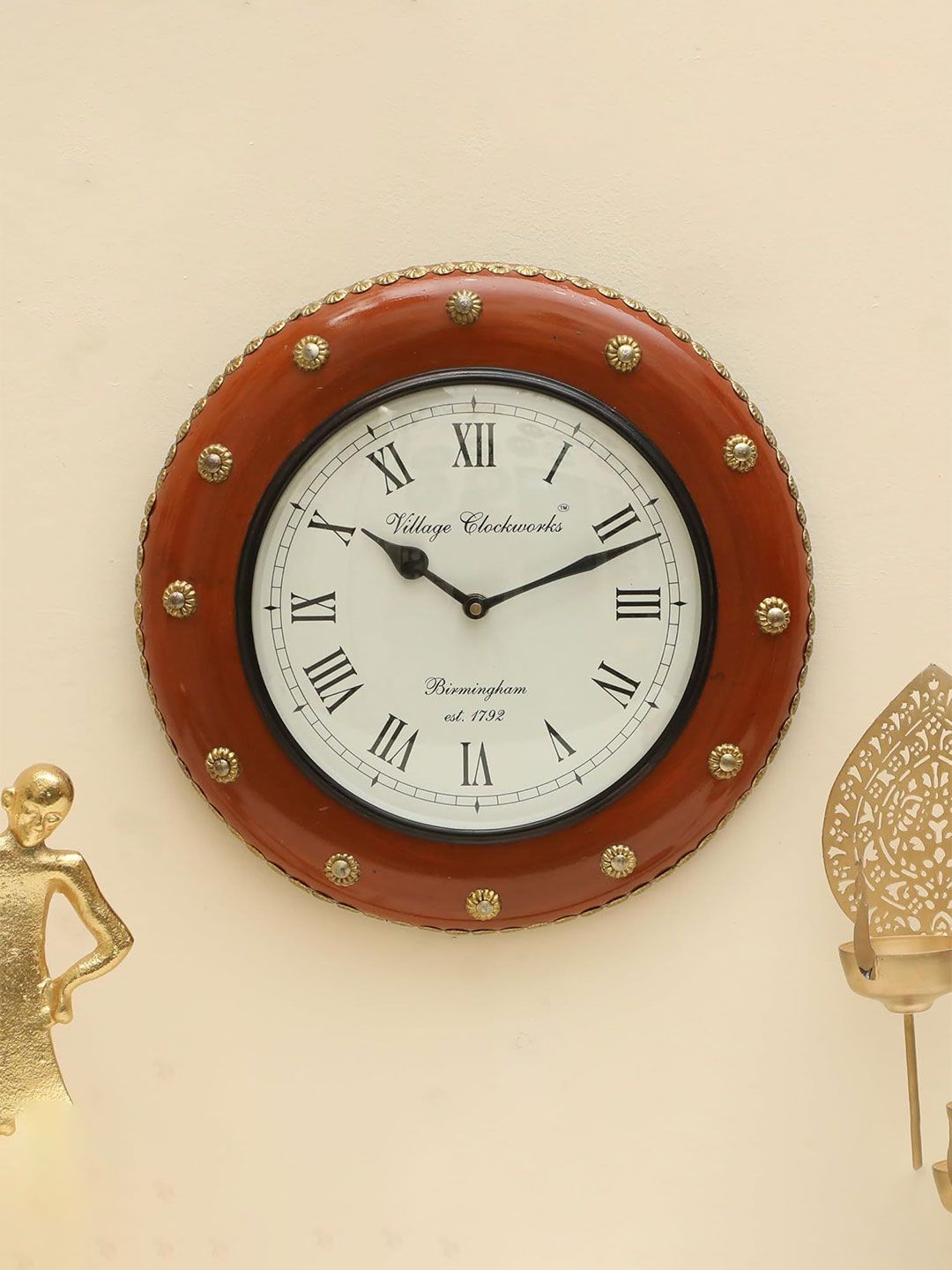 vedas Brown Wood Large Display Round Battery Analogue Wall Clock-30.5cm