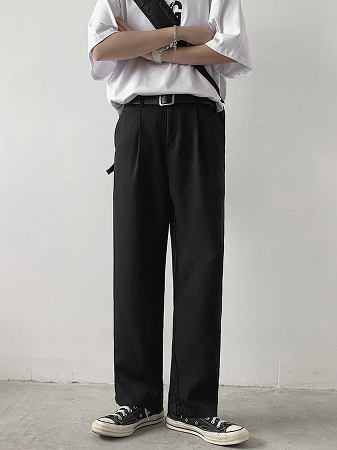 HERE&NOW Men Relaxed Straight Leg Straight Fit High-Rise Formal Trousers