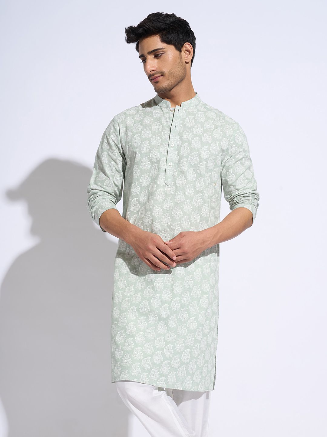 indus route by Pantaloons Paisley Printed Mandarin Collar Pure Cotton Straight Kurta