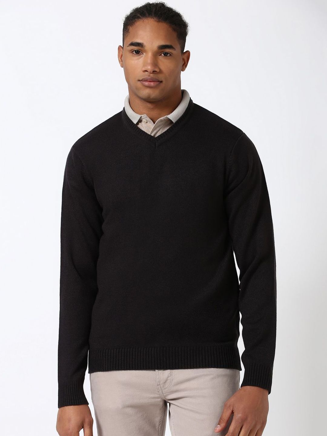 Peter England Casuals Men V-Neck Long Sleeves Pullover Sweater