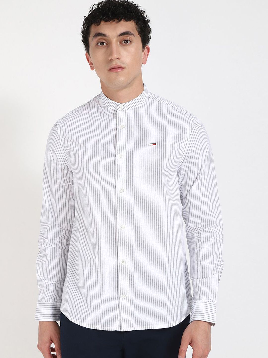 Tommy Hilfiger Tommy Hilfiger Men Relaxed Fit Band Collar Vertical Striped Cotton Casual Shirt