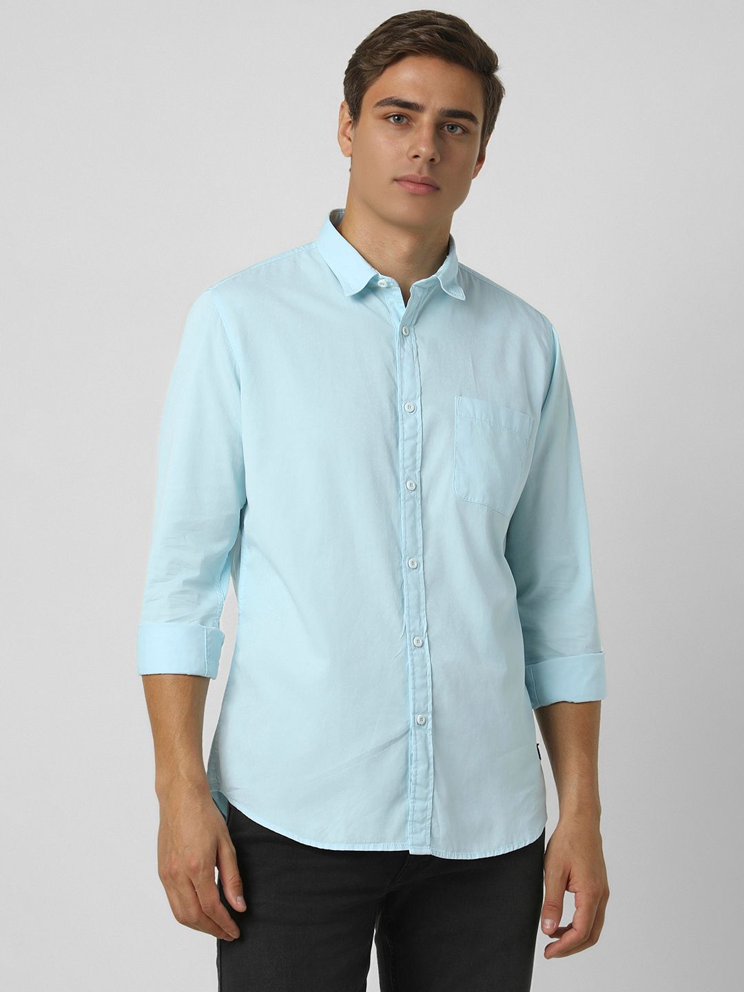 VAN HEUSEN DENIM LABS Men Spread Collar Solid Cotton Casual Shirt