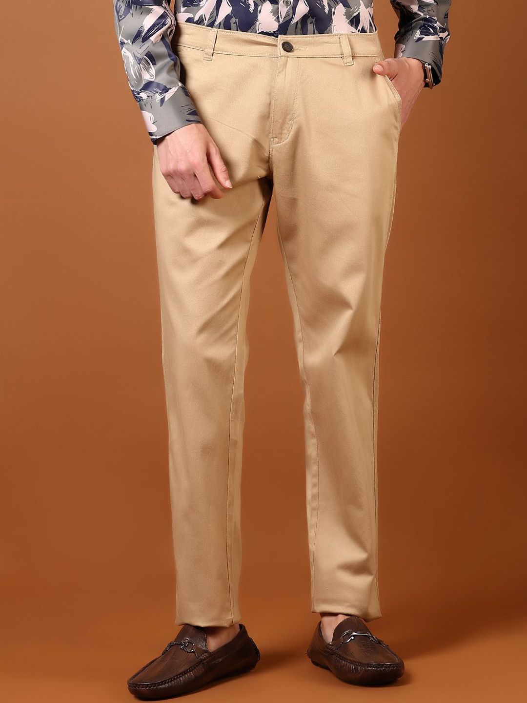 V-Mart Men Regular Fit Mid-Rise Chinos