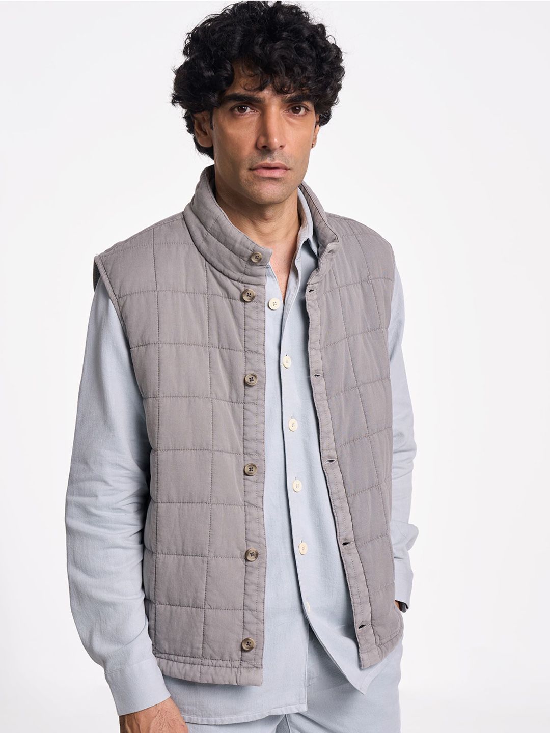 Terra Luna Men Mandarin Collar Solid Cotton Casual Gilet Jacket