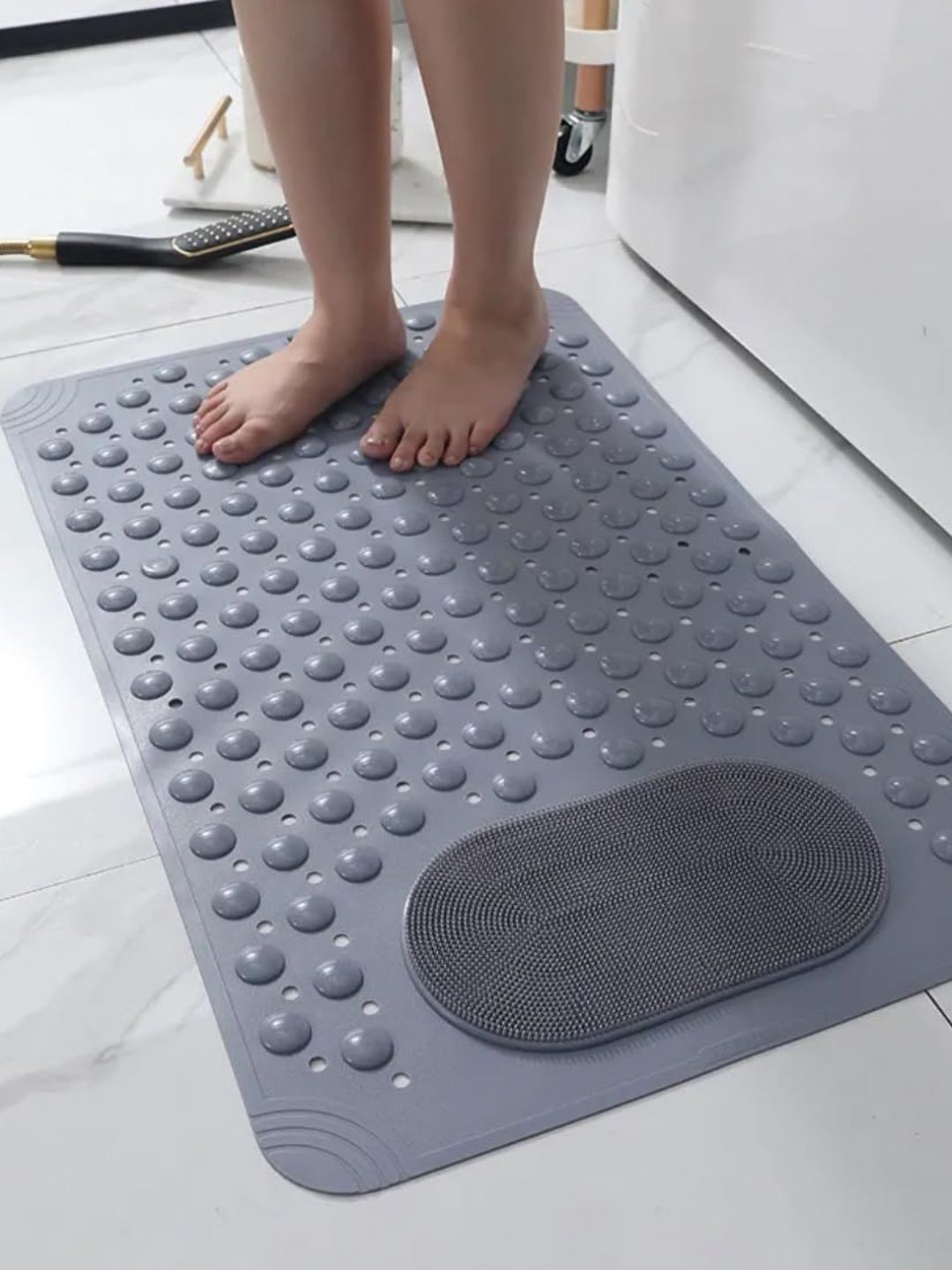 FAVRIA Grey Anti Slip Scrubber BathMat